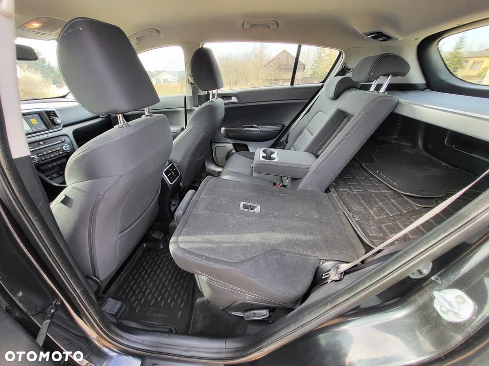Kia Sportage 1.6 GDI L Business Line Plus 2WD - 27