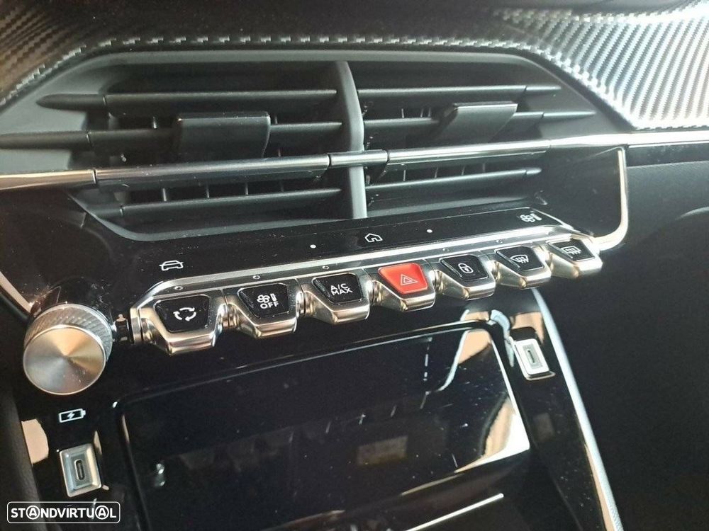 Peugeot e-2008 54 kWh Allure - 22