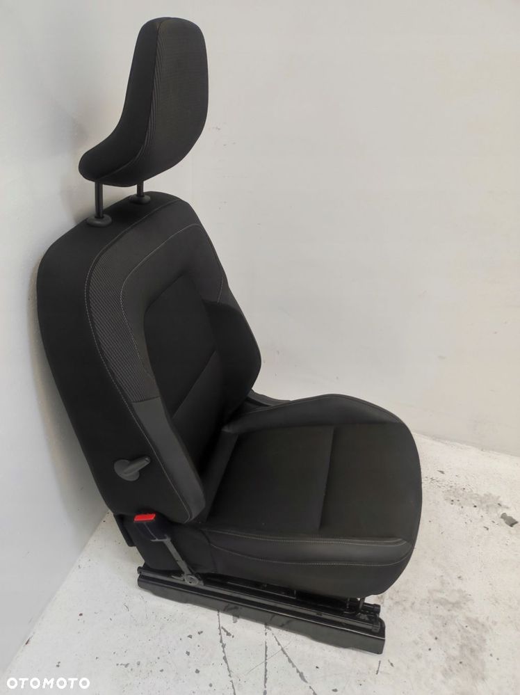 fotel kierowcy lewy przód renault kangoo iv 4 - 4