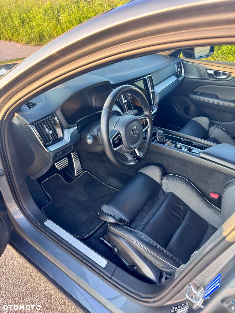 Volvo V60 B4 D R-Design - 5