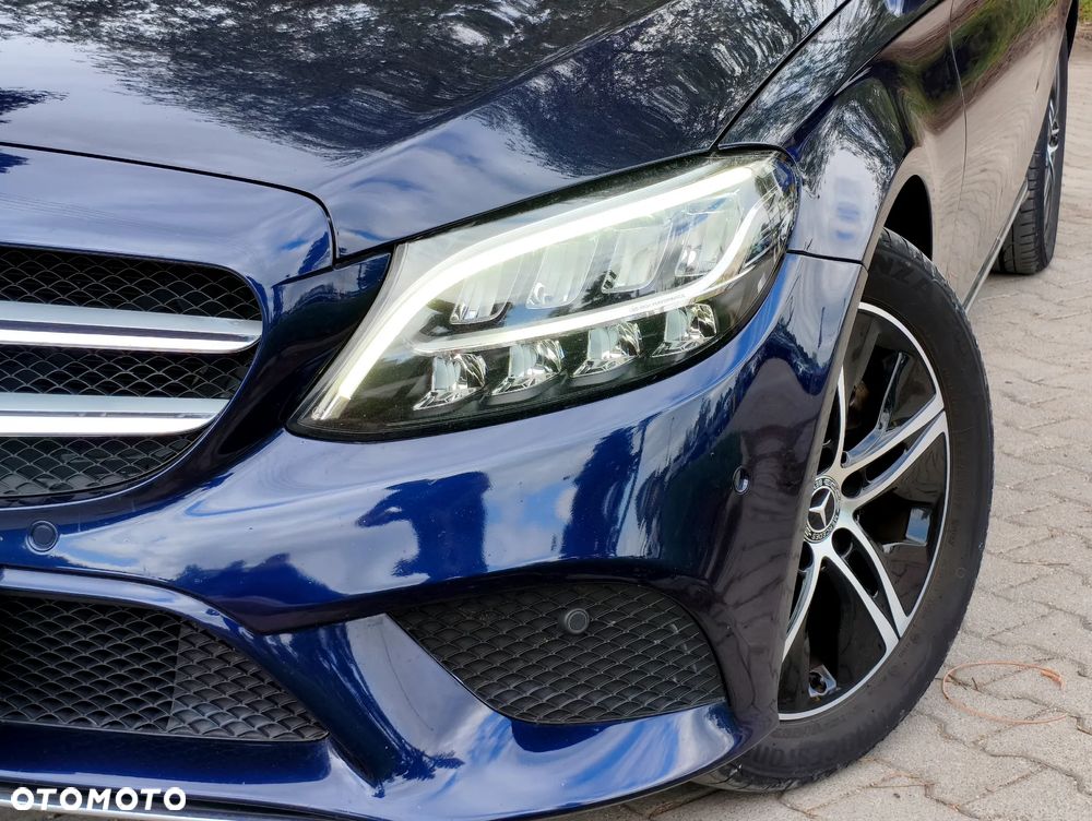Mercedes-Benz Klasa C 200 d T 9G-TRONIC Exclusive - 24