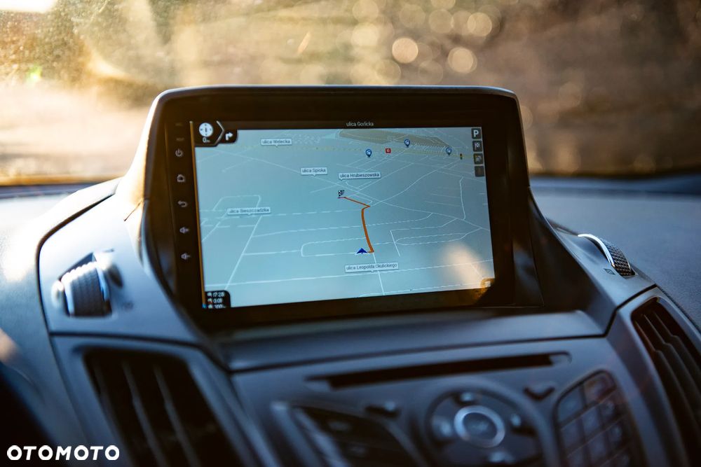 Ford Kuga 2.0 TDCi 4WD Titanium - 28