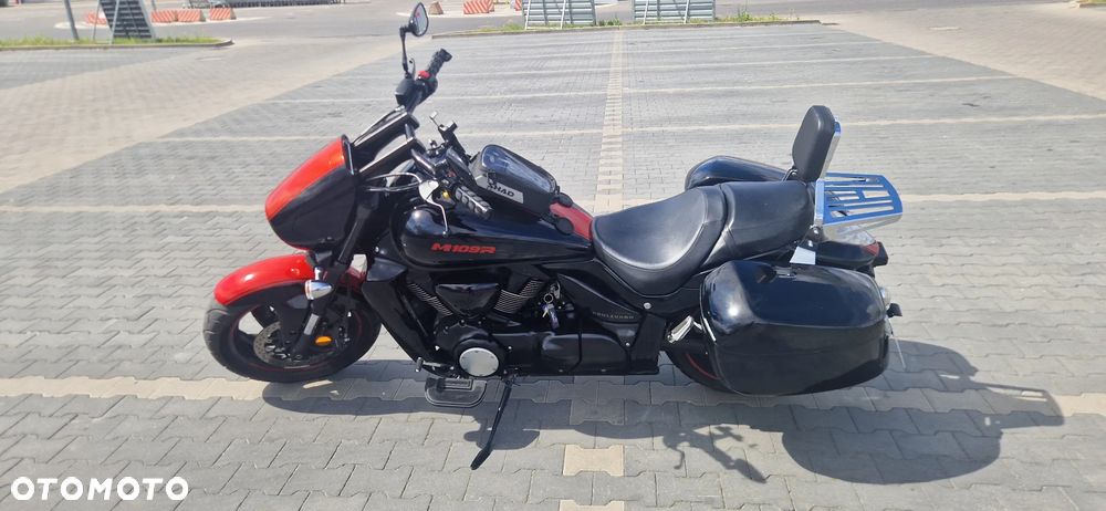 Suzuki Boulevard - 38