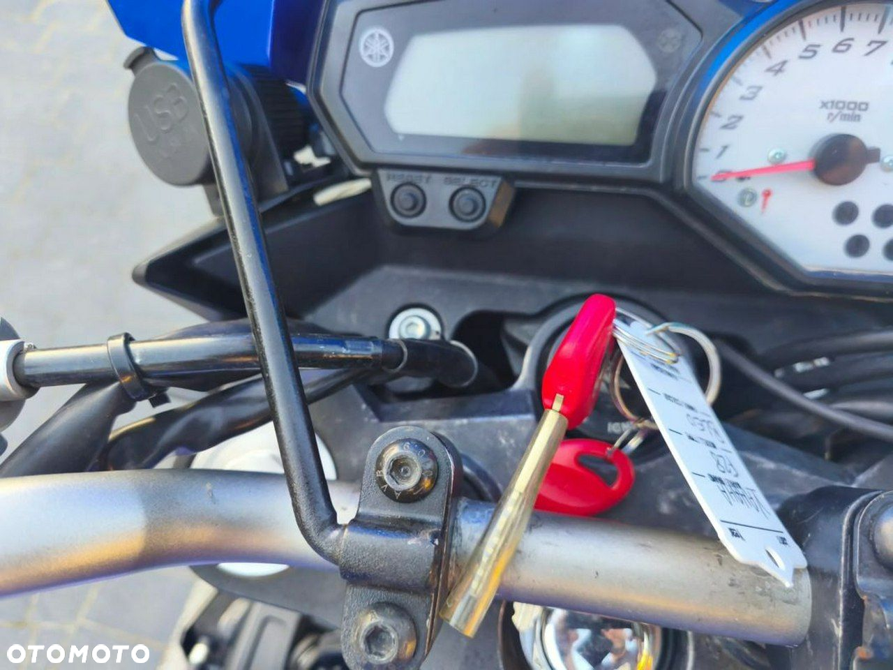 Yamaha FZ - 21