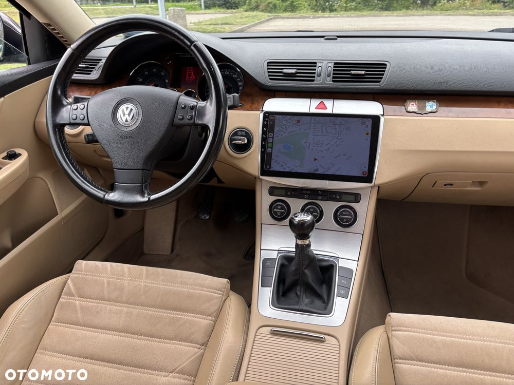Volkswagen Passat - 5