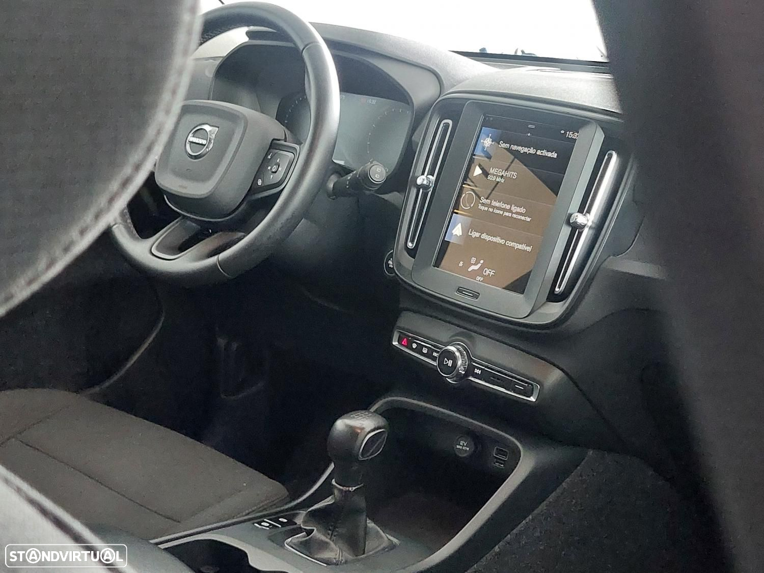 Volvo XC 40 1.5 T2 Momentum - 9