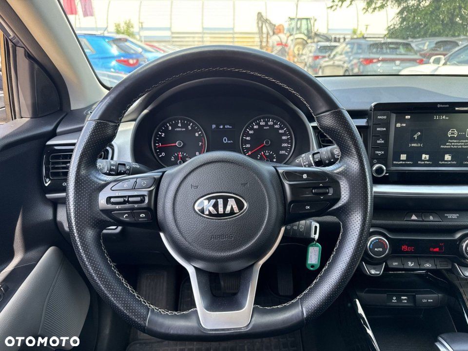 Kia Stonic - 19