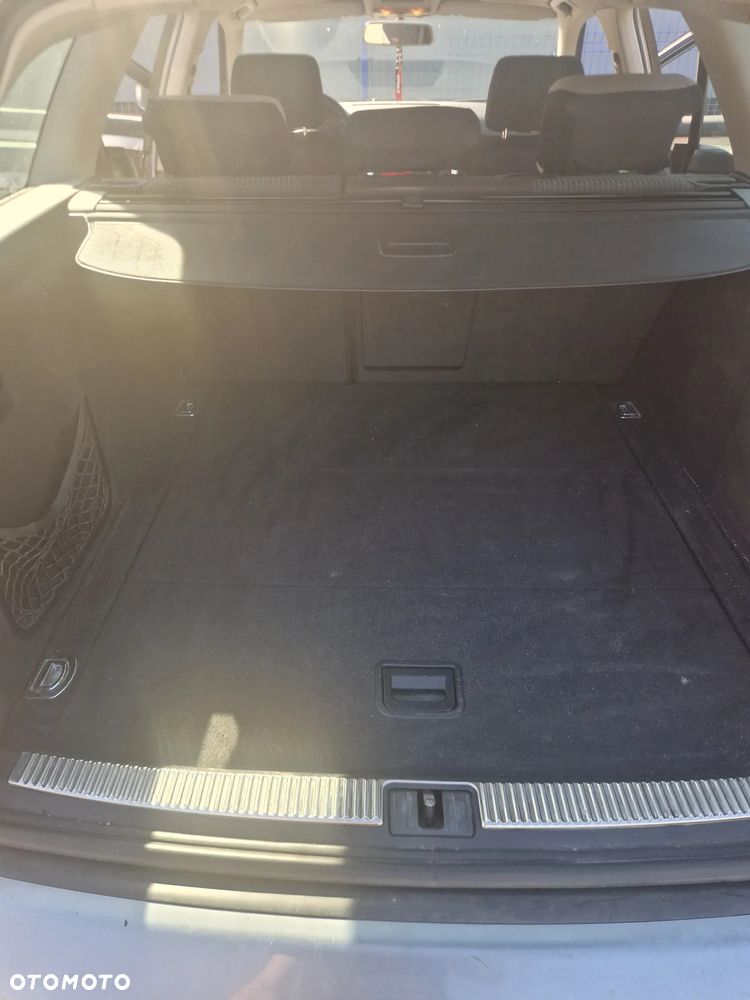 Audi A4 Avant 2.0 TDI - 10