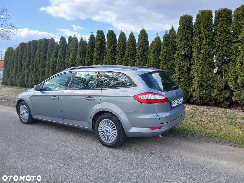 Ford Mondeo 2.5 Titanium - 13