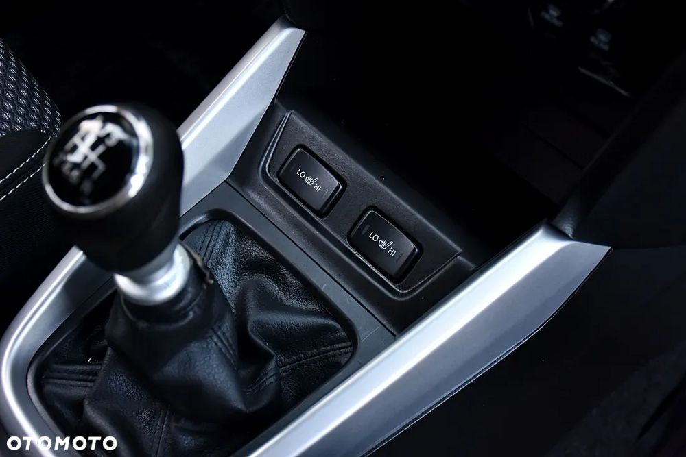 Suzuki Vitara 1.6 DDiS (4x4) Allgrip Comfort+ - 26