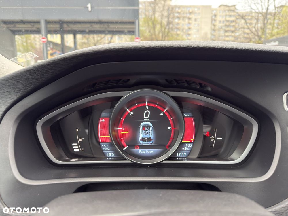 Volvo V40 D3 - 13