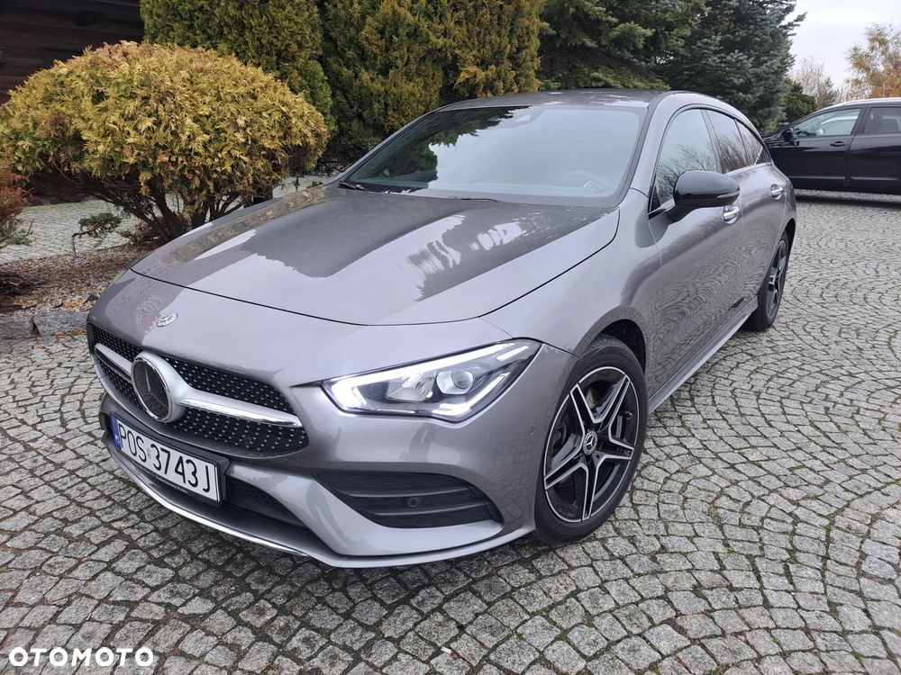 Mercedes-Benz CLA ver-250-e-shooting-brake-8g--dct-edition-amg-line - 4