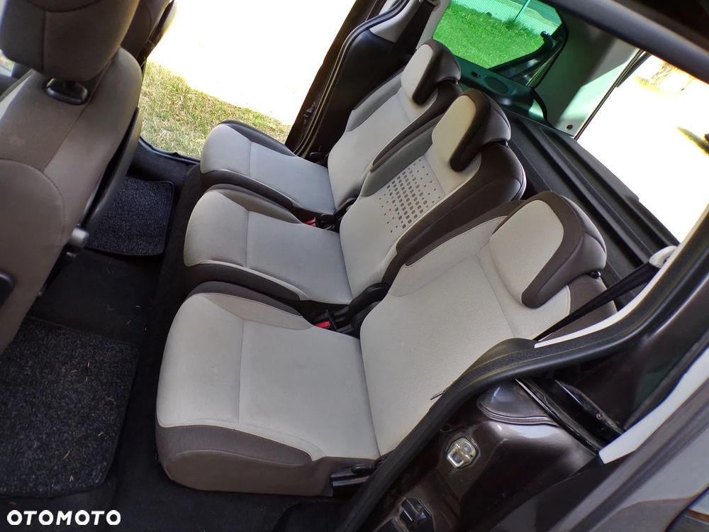 Citroën Berlingo Multispace PureTech 110 SHINE - 26