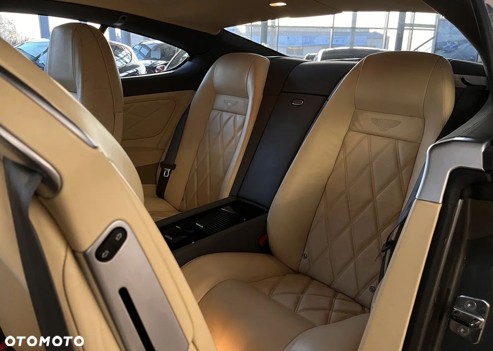 Bentley Continental GT - 24