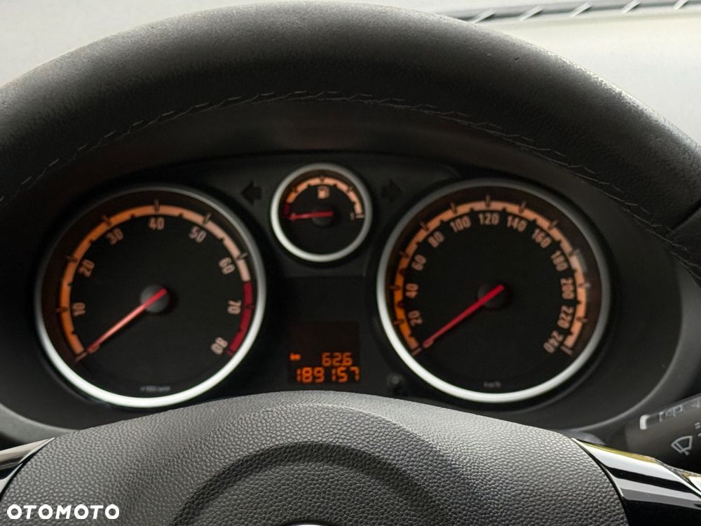 Opel Corsa 1.6 Turbo GSi - 18