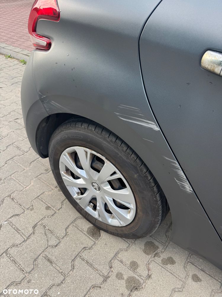 Peugeot 208 1.2 PureTech Allure - 4