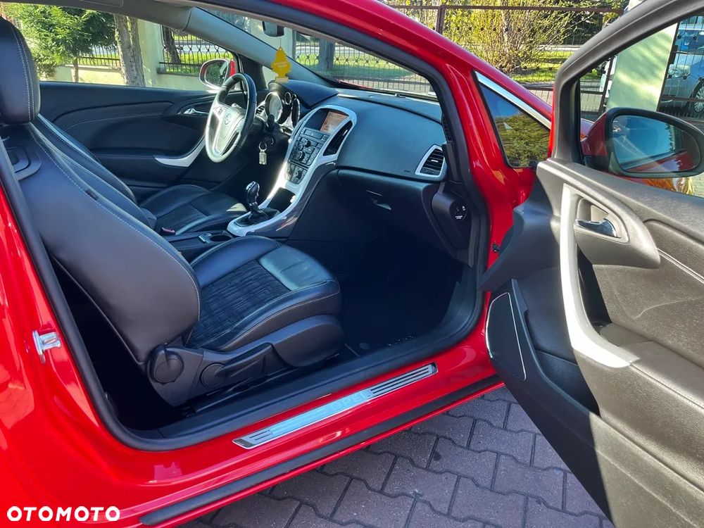 Opel Astra 1.6 Turbo Innovation - 21