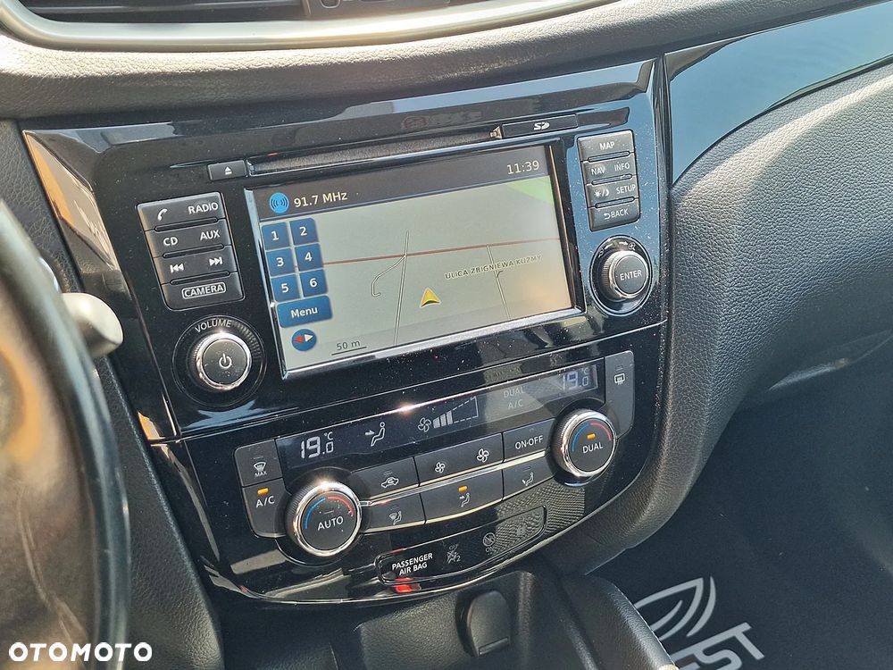 Nissan Qashqai 1.2 DIG-T N-Connecta - 17