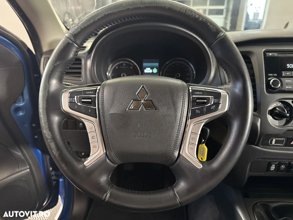 Mitsubishi L200 - 16