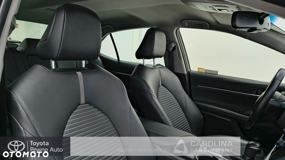Toyota Camry 2.5 Hybrid Prestige CVT - 8