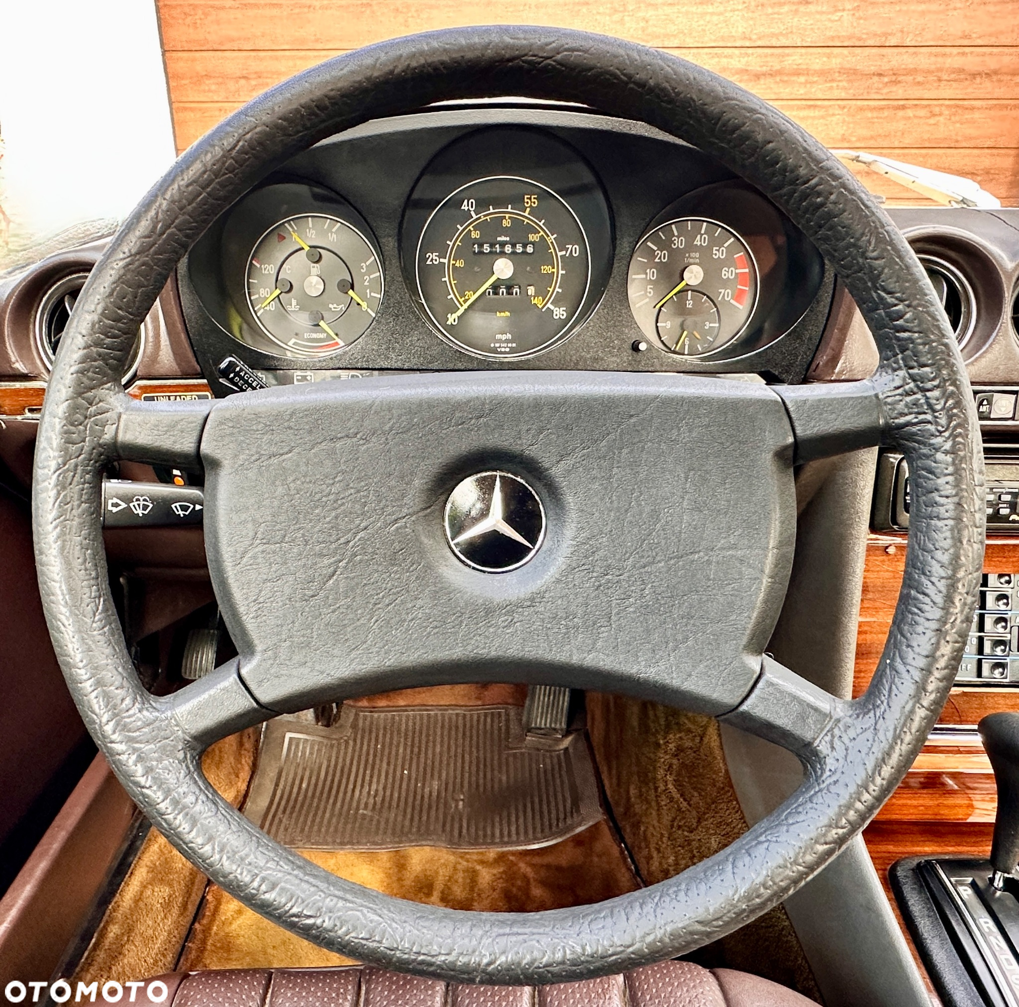 Mercedes-Benz SL - 15
