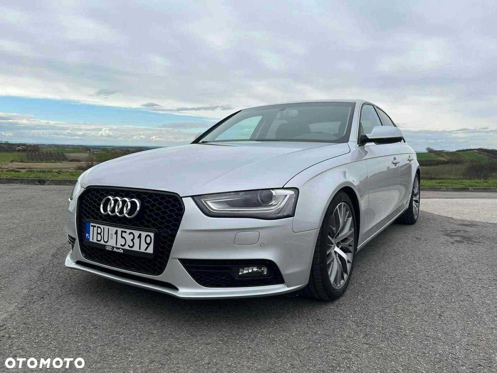 Audi A4 Limousine - 1