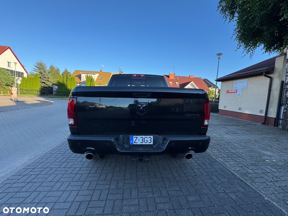 Dodge RAM 1500 5.7 4x4 - 7