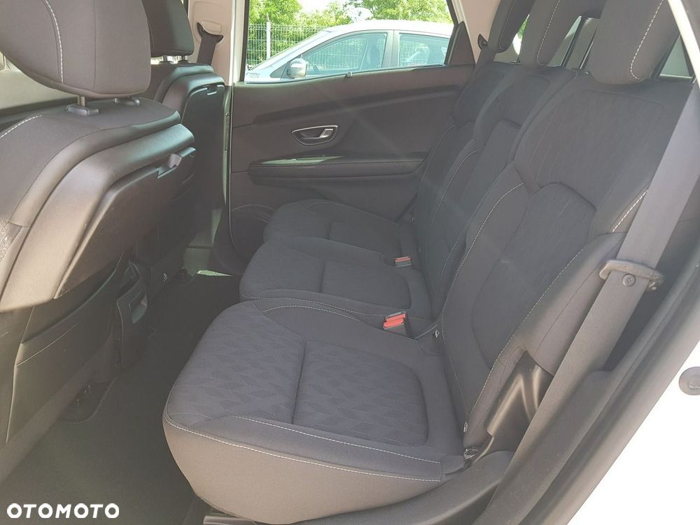 Renault Scenic - 11