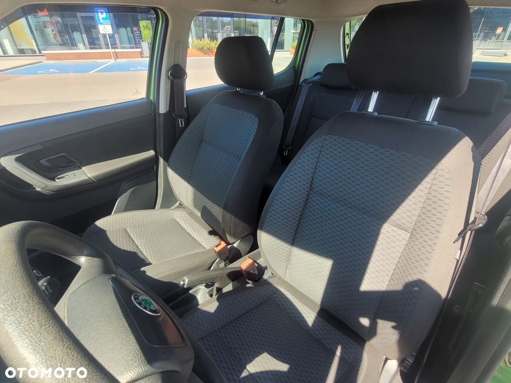 Skoda Fabia 1.2 HTP Ambiente - 8