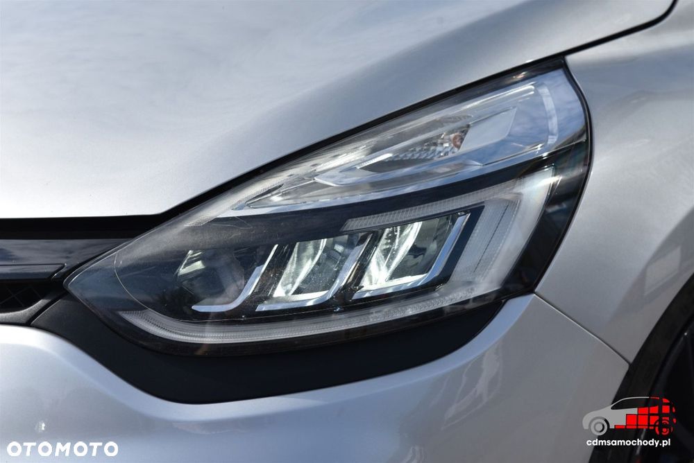 Renault Clio TCe 220 EDC R.S Trophy - 7