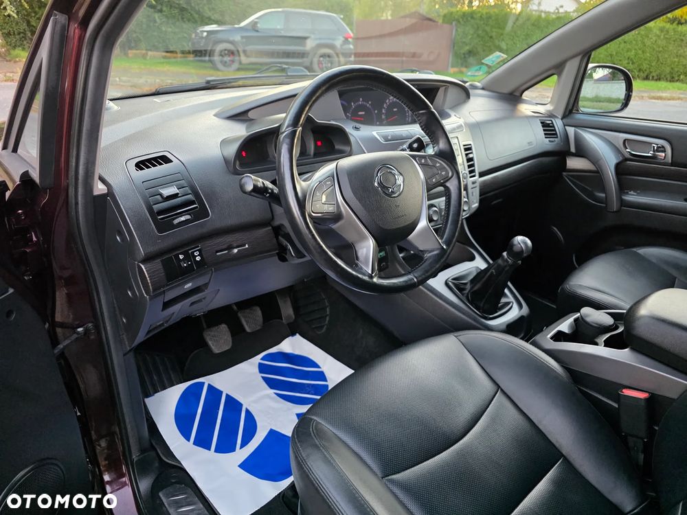 SsangYong/KGM Rodius 2.2 e-XDi220 Turismo - 14