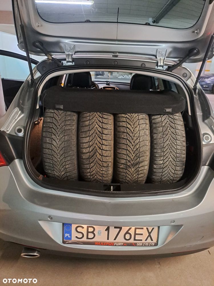 Opel Astra 1.4 T Sport - 11