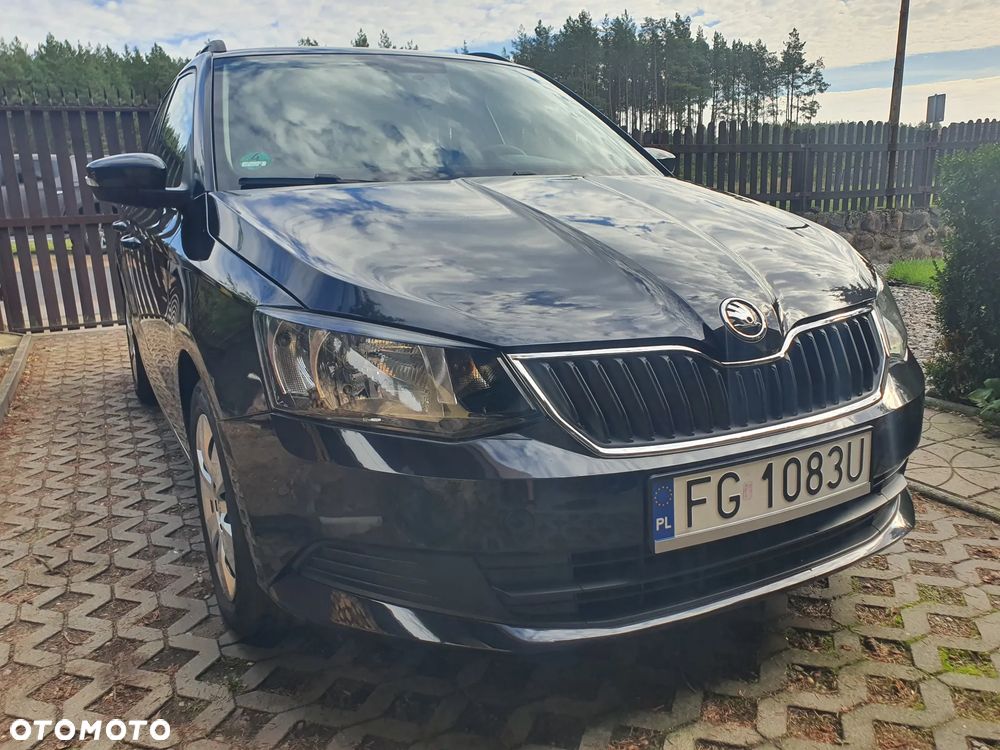 Skoda Fabia 2016 photo 3