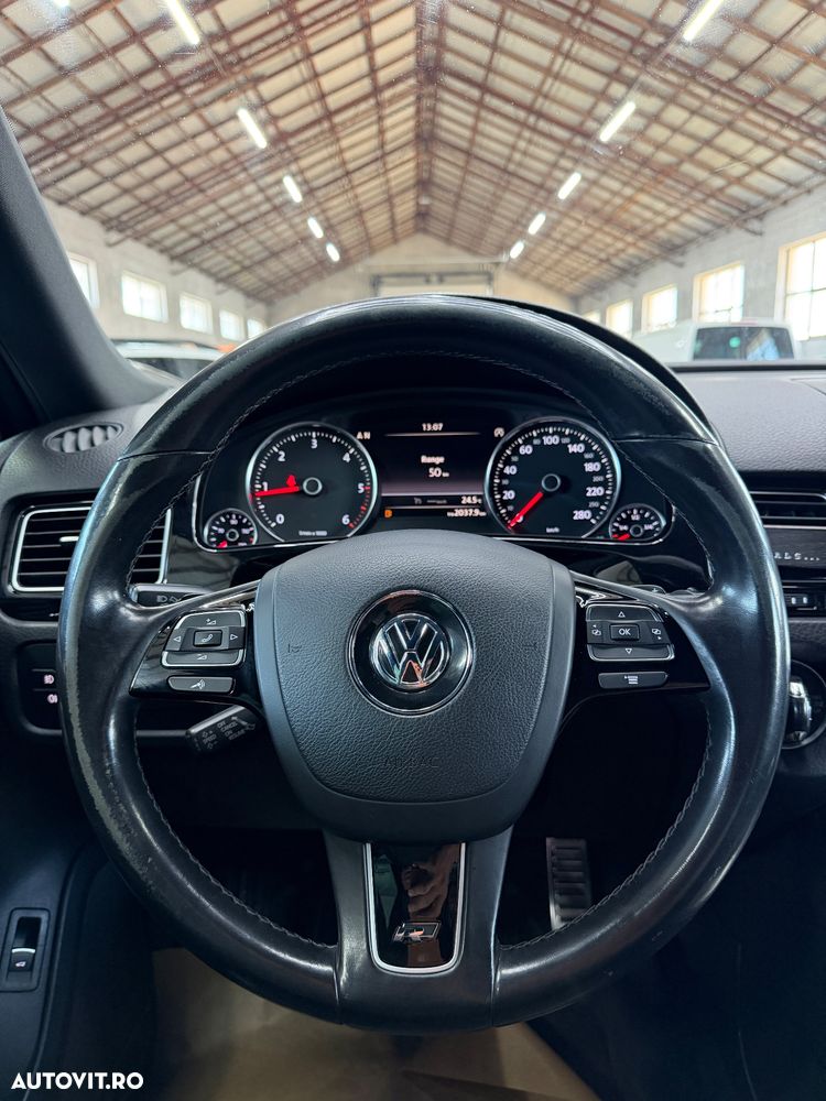 Volkswagen Touareg 3.0 V6 TDI SCR Blue Motion DPF Automatik - 16