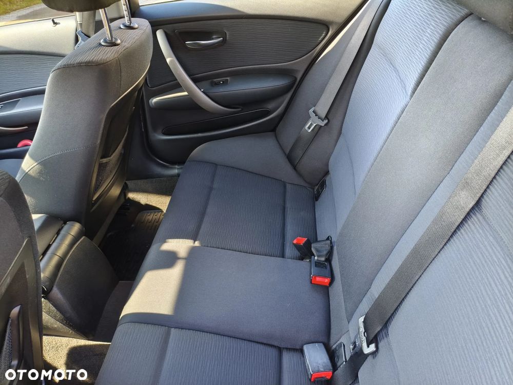 BMW Seria 1 116d - 15