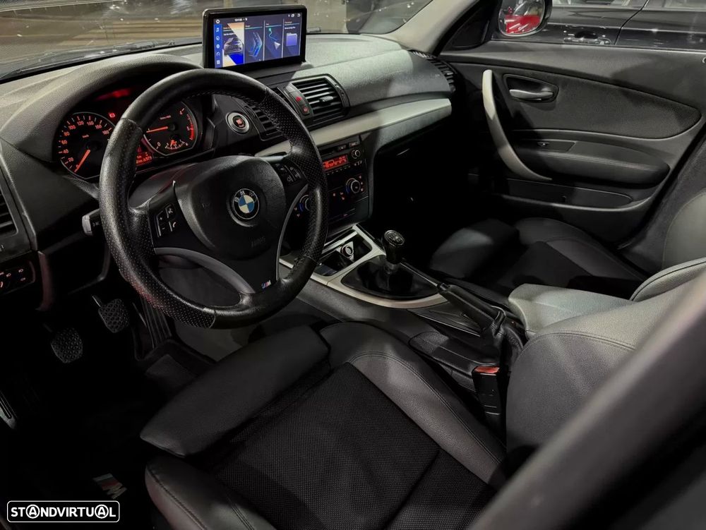 BMW 118 d Pack M - 7