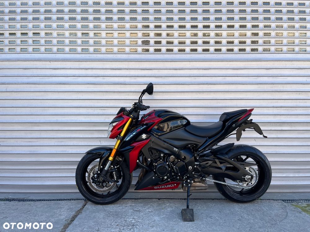 Suzuki GSX 1000 - 39