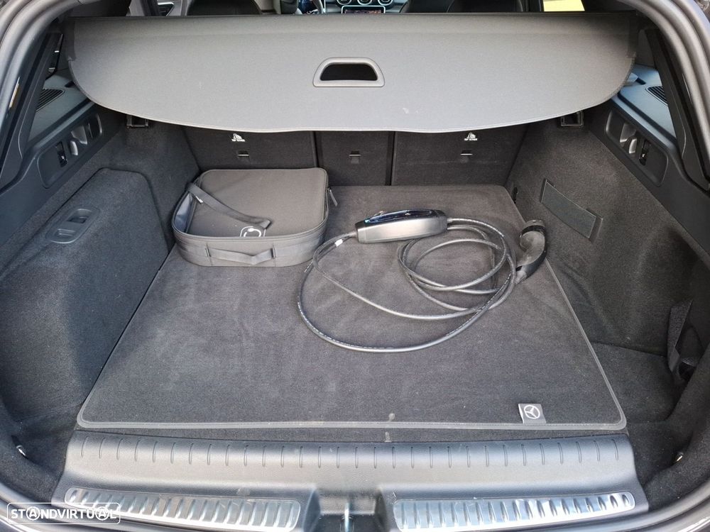 Mercedes-Benz C 300 e AMG Line - 25