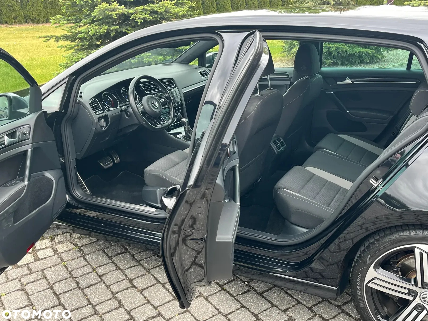 Volkswagen Golf VII 2.0 TSI BMT 4Mot R DSG - 17