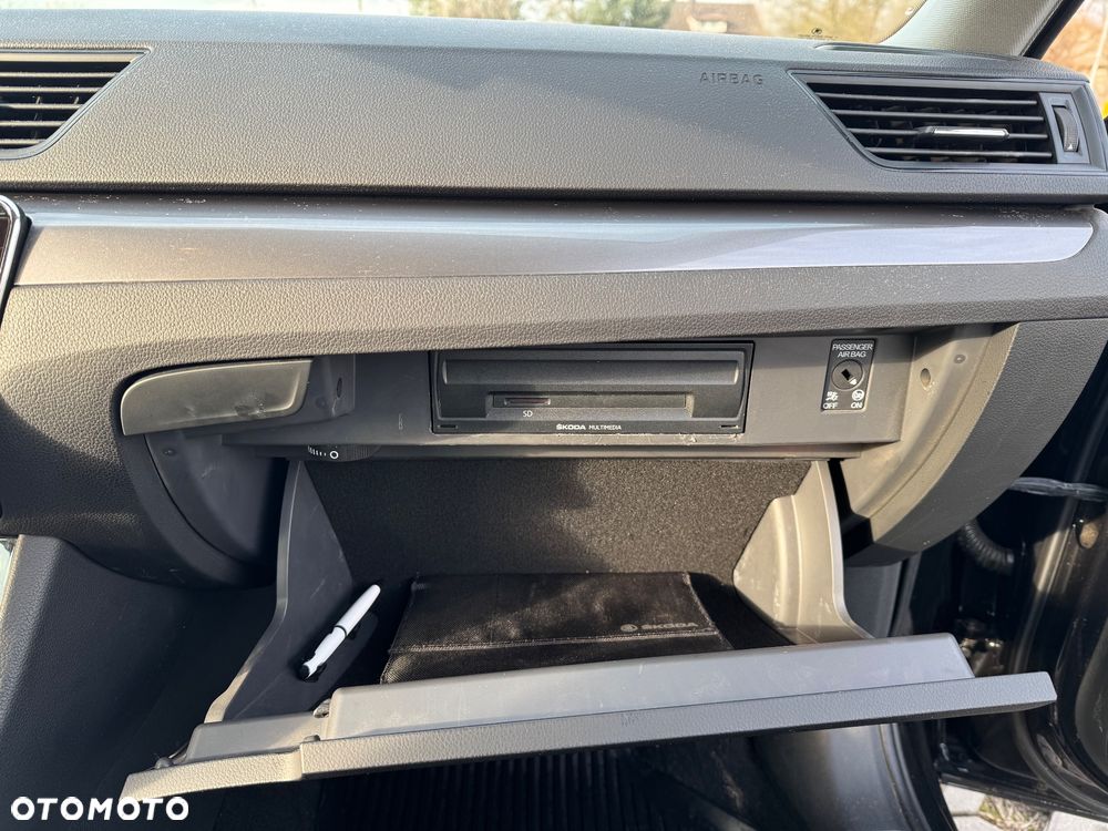 Skoda Superb 1.5 TSI ACT Ambition - 26