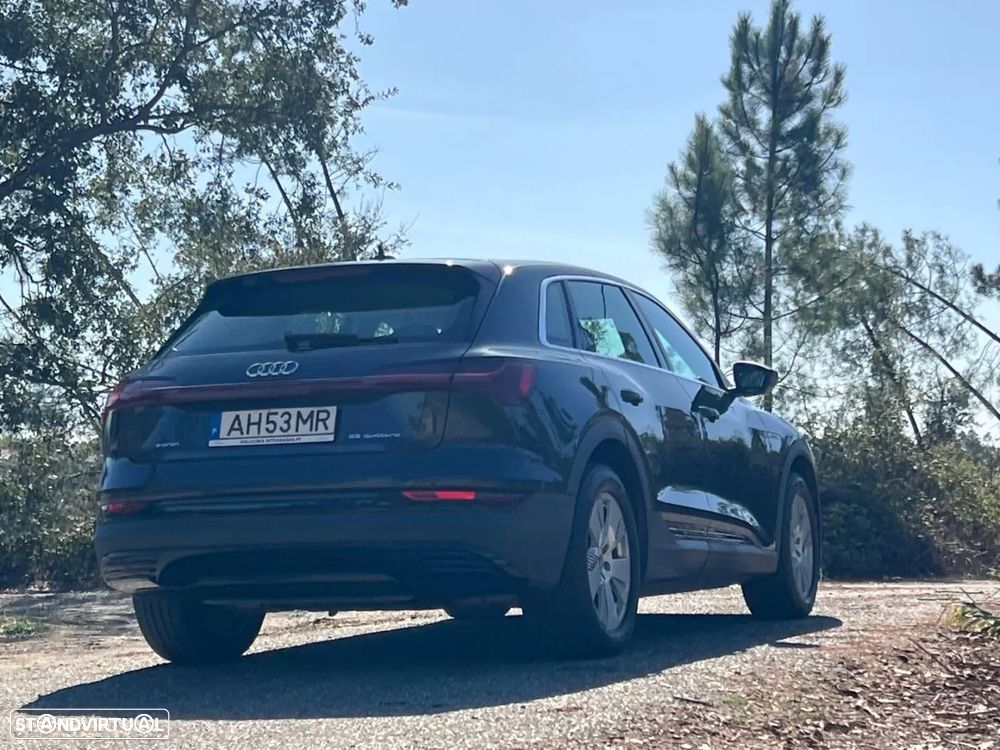 Audi e-tron - 48