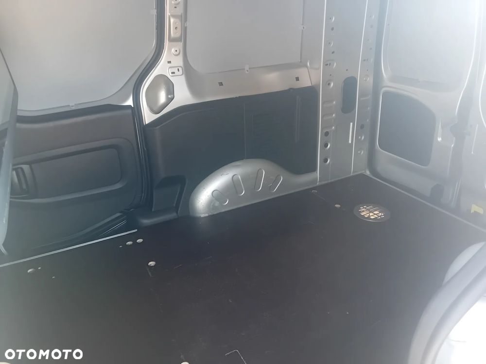 Citroën BERLINGO - 9