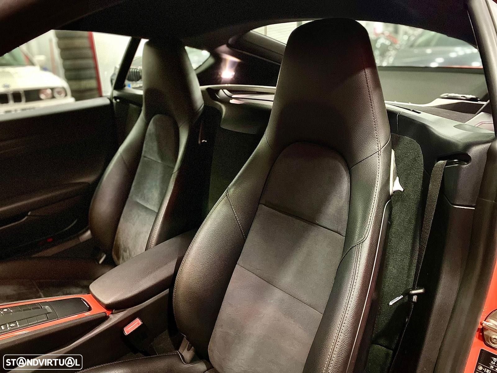 Porsche 718 Cayman 2.0 T - 17
