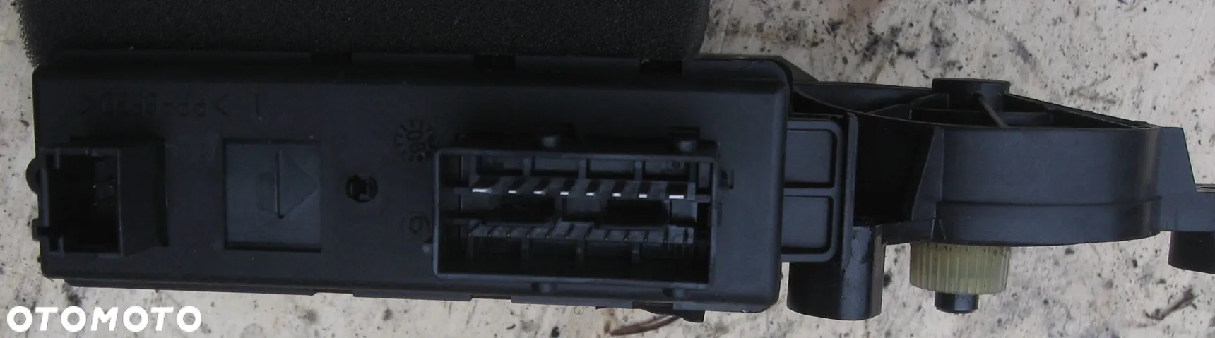 silnik podnoszenia szyby CITROEN C4 PICASSO 9682495880 - 4