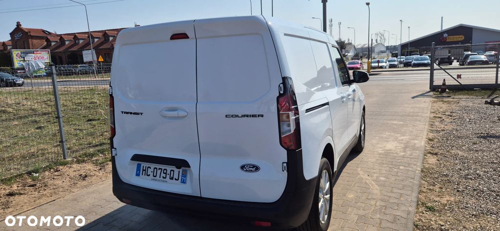 Ford COURIER - 5