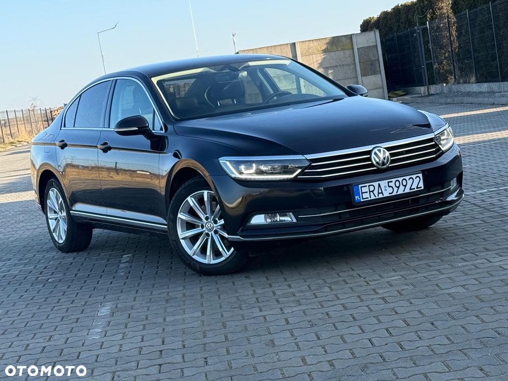 Volkswagen Passat 1.6 TDI SCR DSG - 5