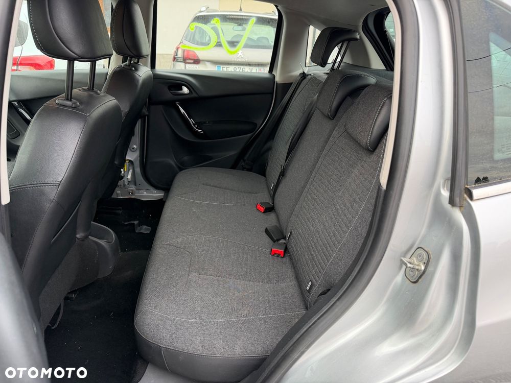 Citroën C3 1.2 e-VTi Exclusive ETG - 11