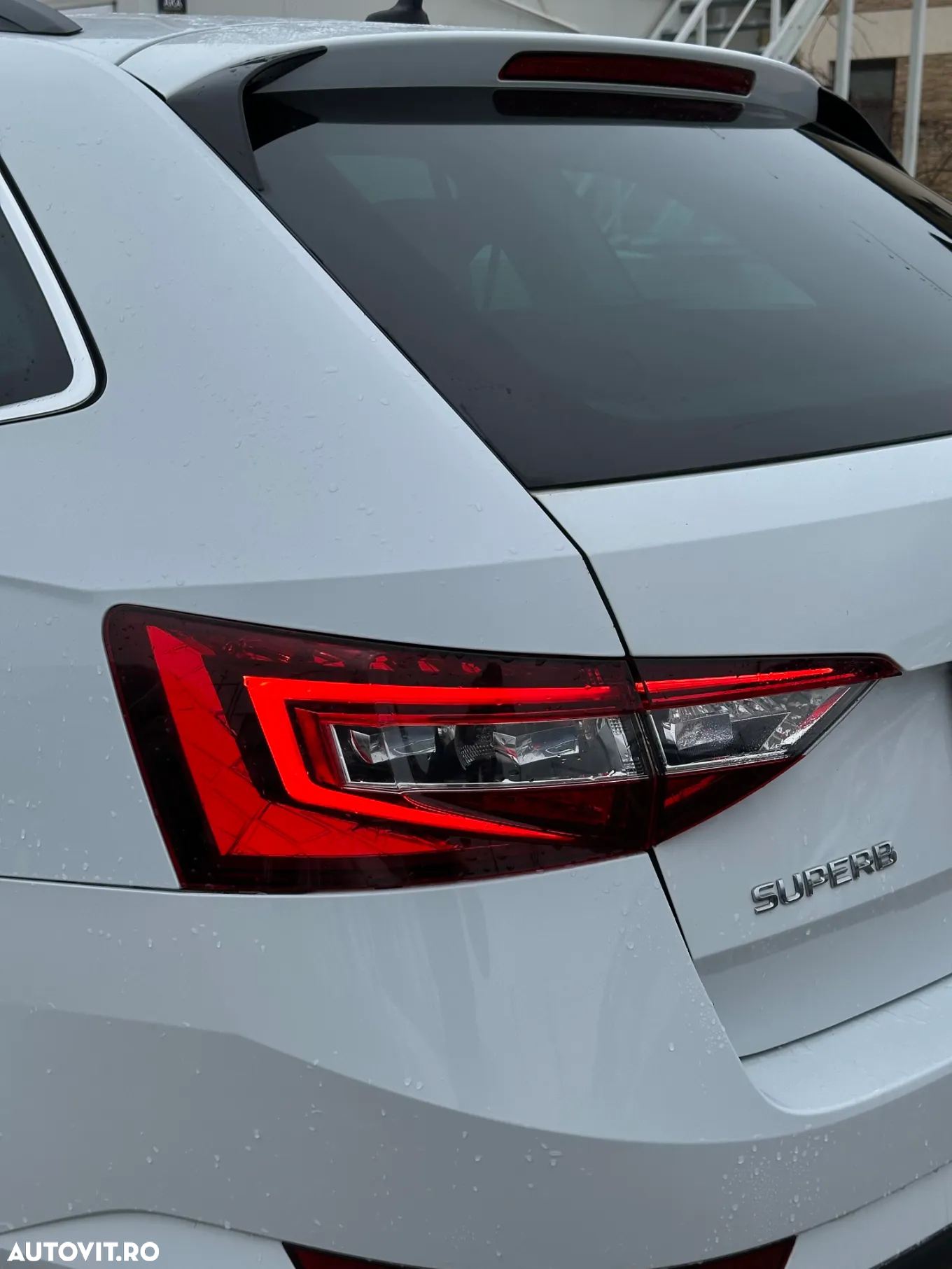 Skoda Superb 1.6 TDI DSG Ambition - 28