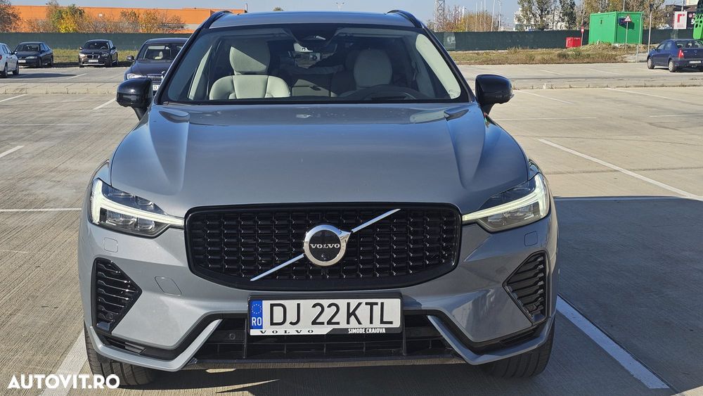 Volvo XC 60 Recharge T8 AWD AT Ultimate Dark - 3