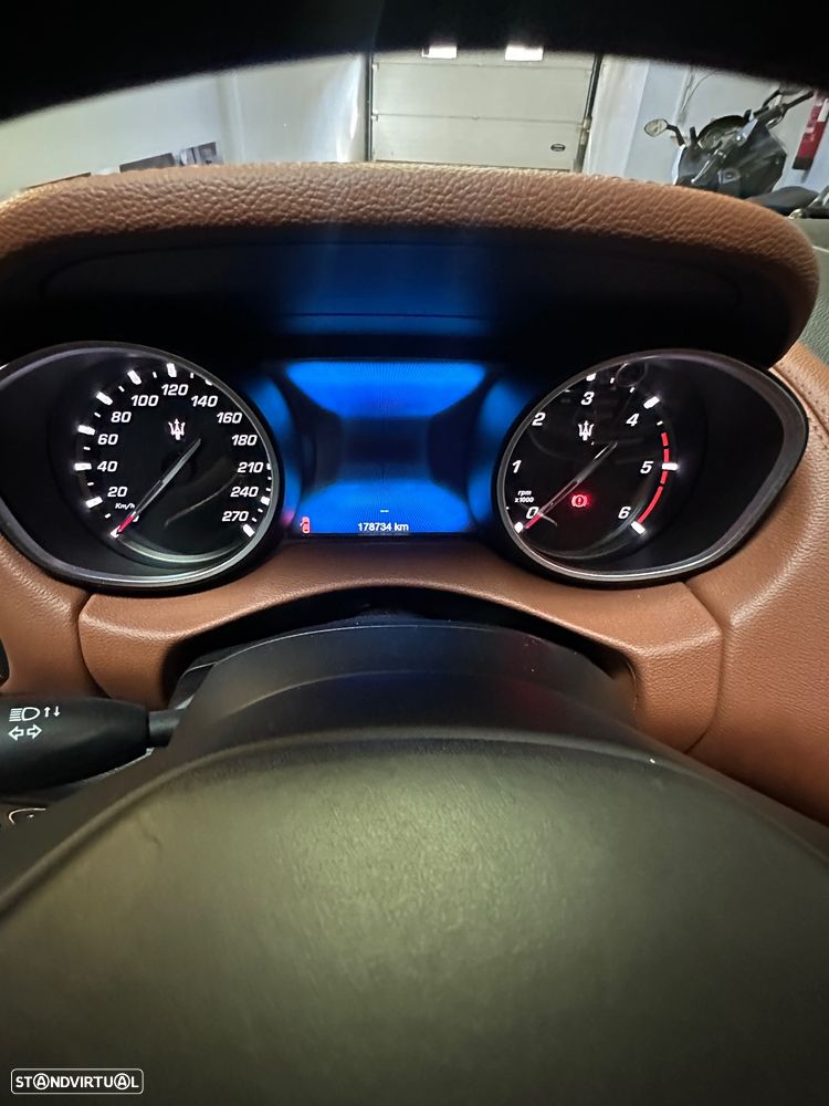 Maserati Levante 3.0 V6 - 16